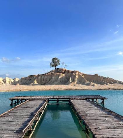 Blue Lake & Sand Dunes Tour — Book Now & Get 3% OFF